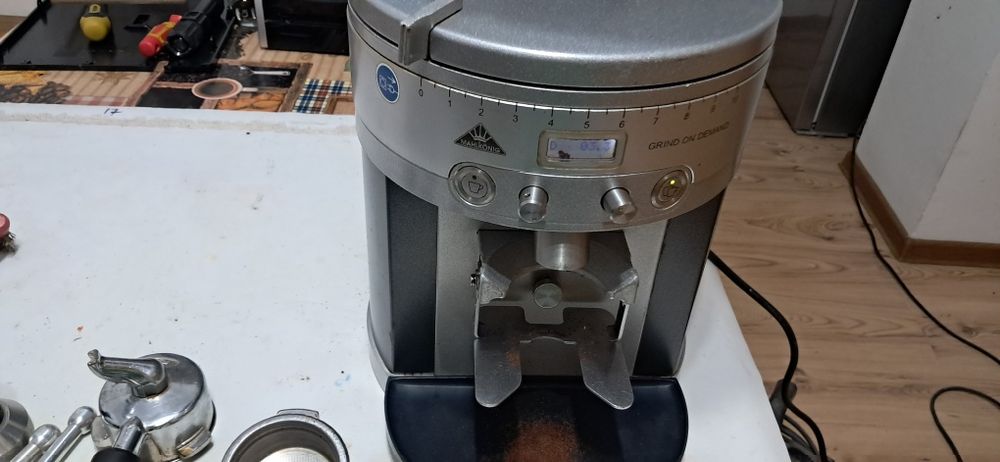 Risnita cafea cu citeva accesori