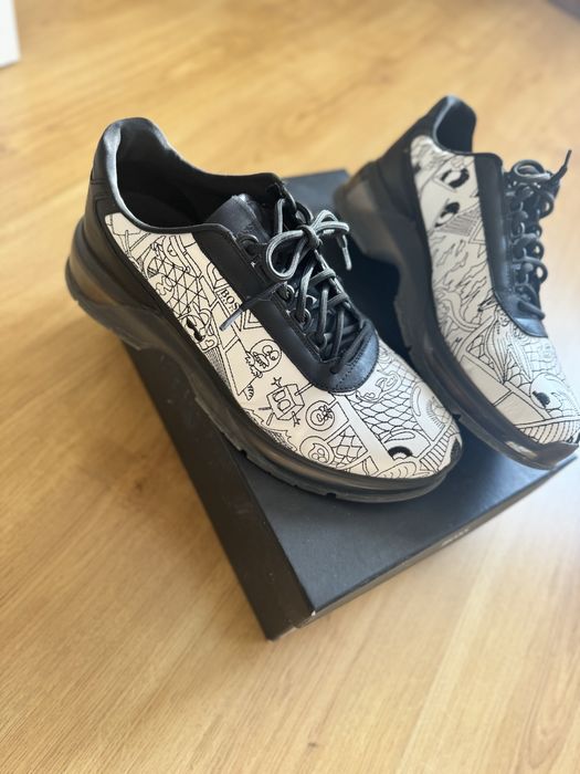 Продавам маратонки Boss Limited Edition 43