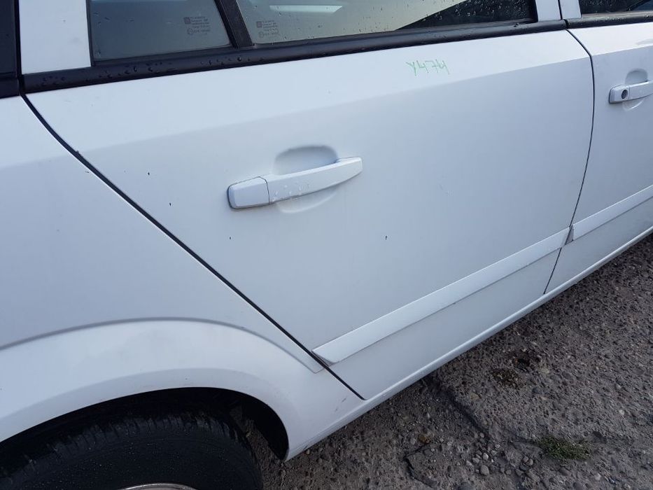 Usa / Portiera Dreapta Spate Opel Astra H Break / Combi 2004 - 2010 Cod Culoare Y474