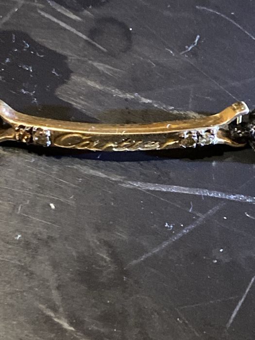 Златна гривна с естествени диаманти