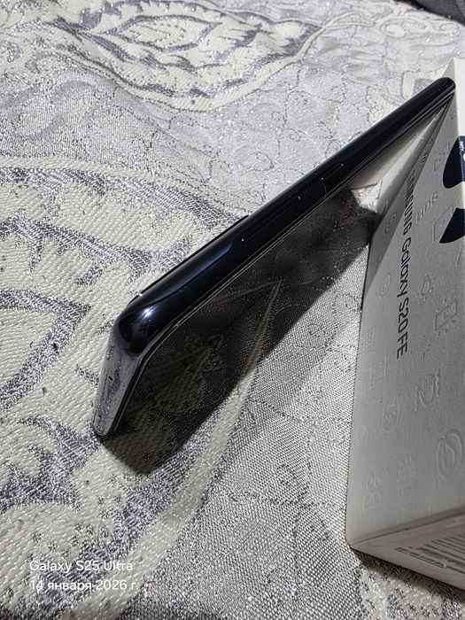 Продам Samsung S 20 FE