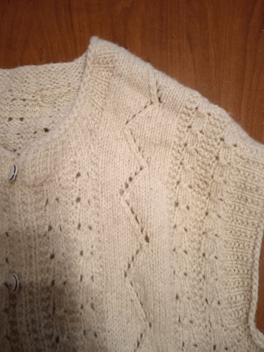 Дамско вълнено елече ,дълго