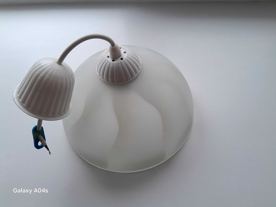 Продается светильник стеклянный