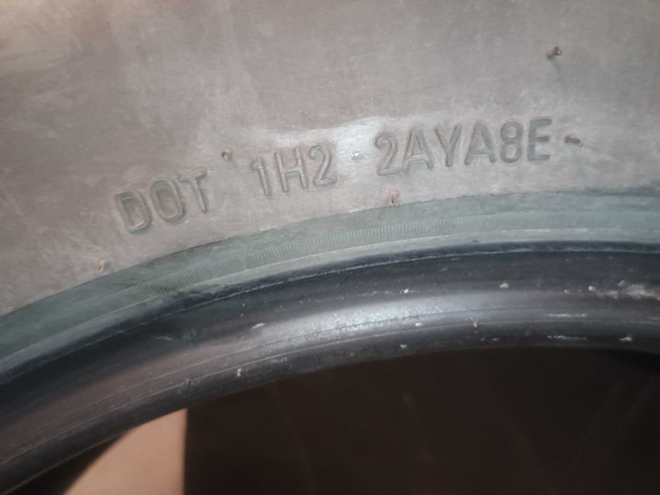 Vând 2anvelope Kumho