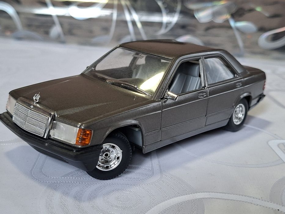 Колекционерски Мерцедес 190Е