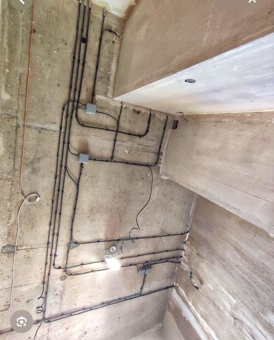 Электромонтажник