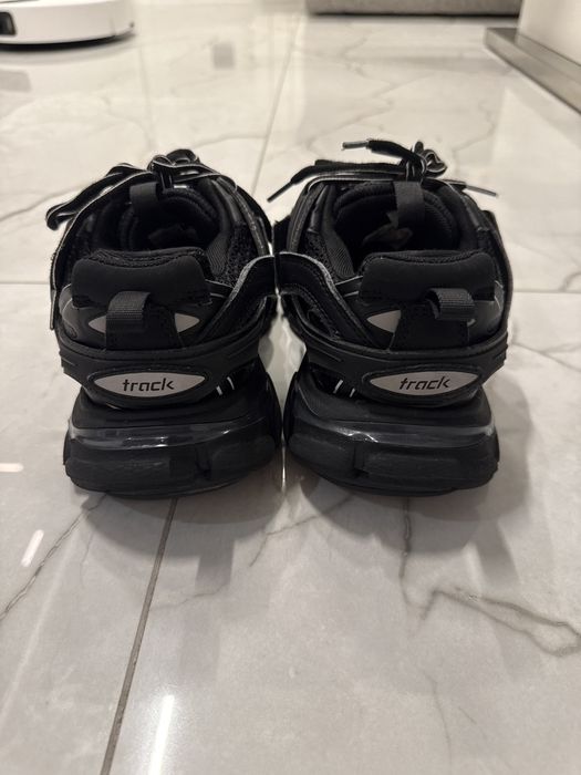 Balenciaga Track Black