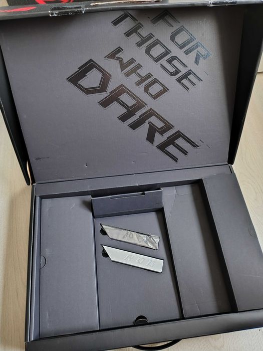 Asus Rog Strix G15 Gaming, Ryzen 9, Radeon 12GB, 32 GB DDR4, 2 Tb SSD