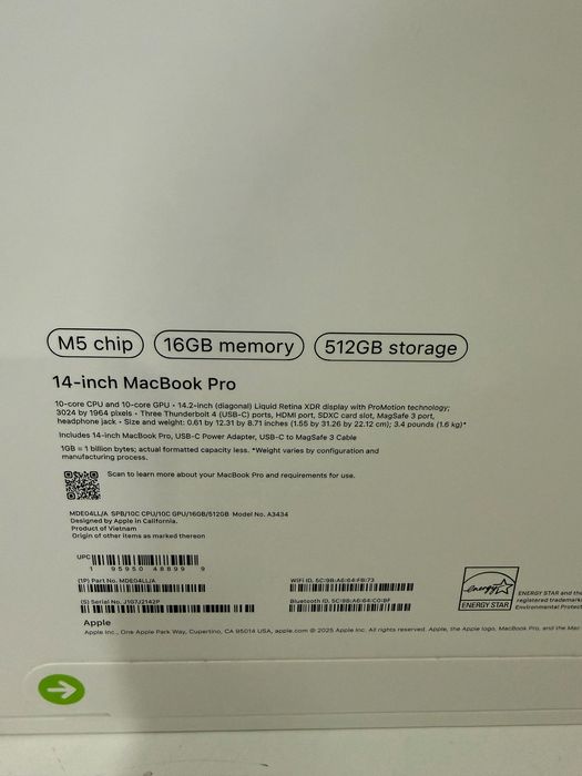 Macbook Pro M5 2 шт. Silver/Black