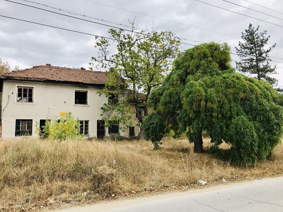 Продава се Къща в с. Бегово, Област Пловдив - 320 кв.м за 79 €/кв.м - Снимка #1