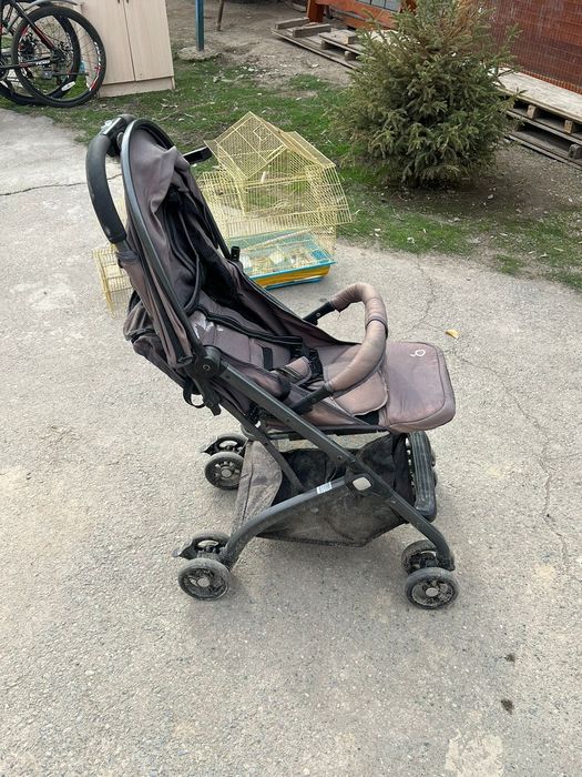 Коляска детская прогулочная
