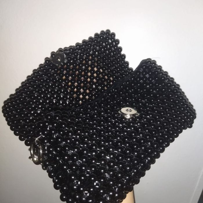 Сумка из акриловых бусин