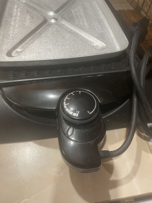 Продам грильницу «ЕТА»