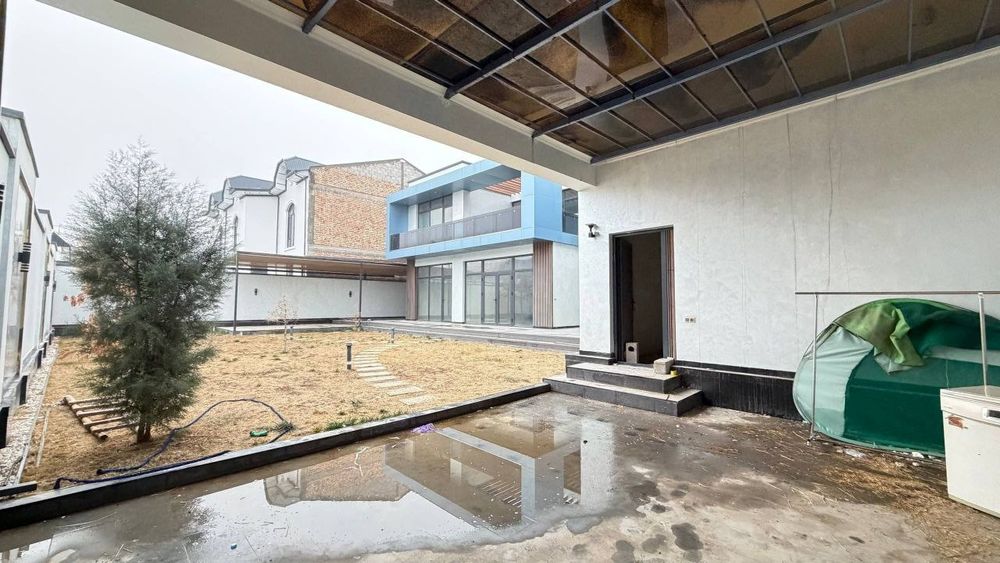 Ховли уй сотилади