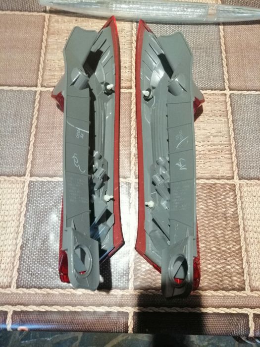 Tripla Honda CR-Vspate stânga dreapta