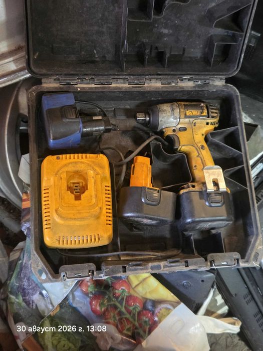 DEWALT найговерт на батерии