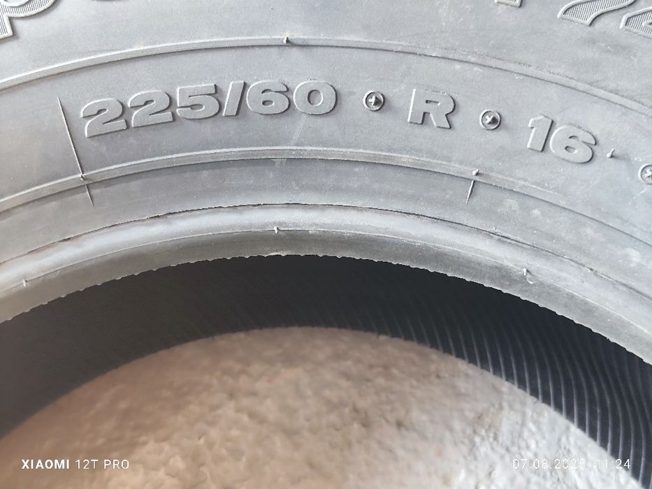 225 60 R16 noi Petlas