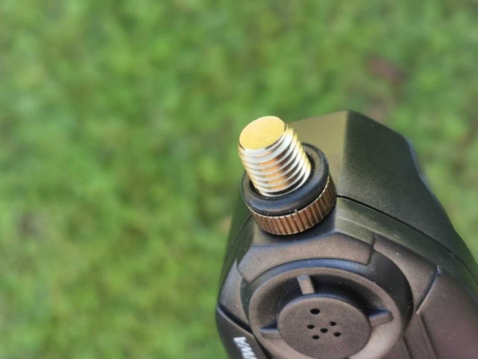 Сигнализатори със станция за дънен риболов Okinwa F5-W 3+1 и 4+1