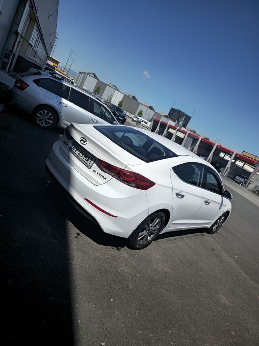 Hyundai elantra 1.6 + GPL