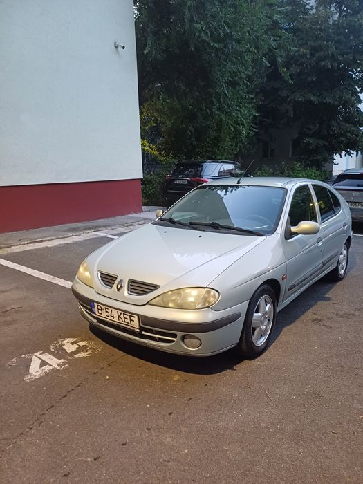 RENAULT Megane