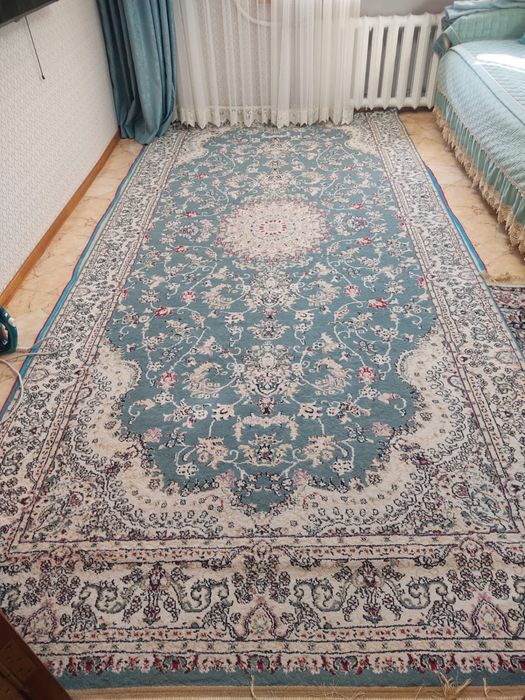 КОВЕР  2/4 10000тг