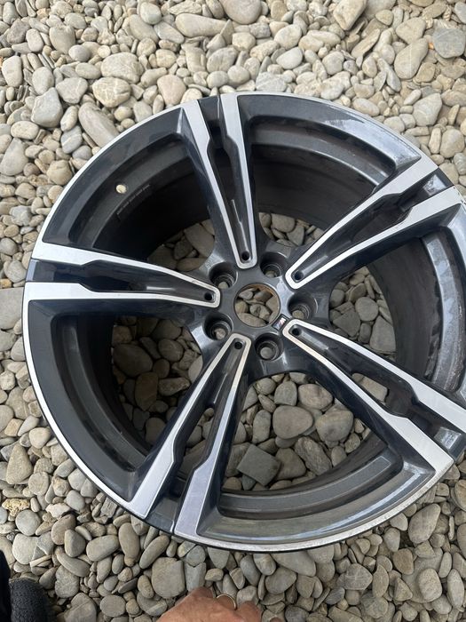 Jantă bmw m5.f90.r19.cod:8043663
