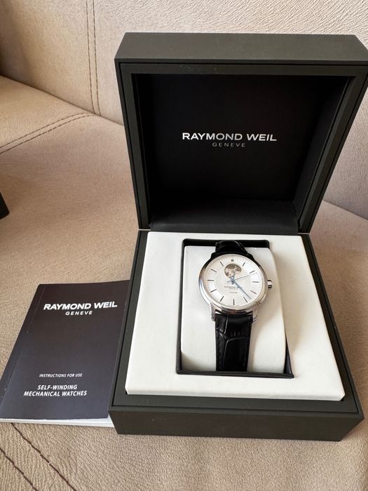 Raymond Weil freelancer