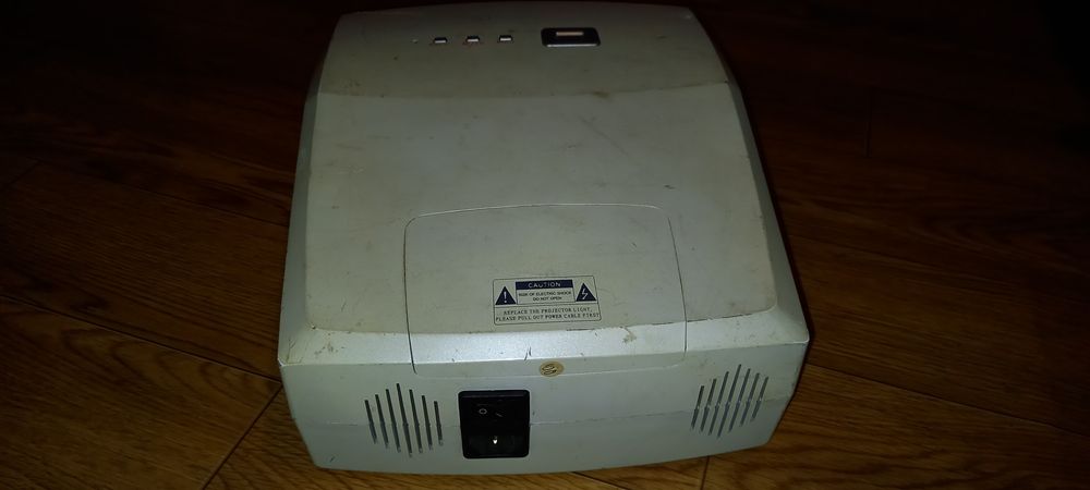 Продам видеопроектор