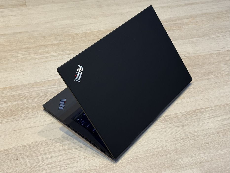 Като Нов 14'FHD IPS/Ryzen 7 Pro-5850u/Thinkpad T14 Gen 2/16GB DDR4/512GB