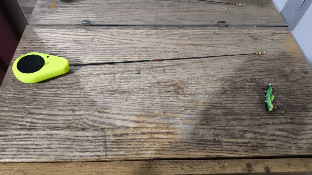 Зимние снасти.Удочка,катушка.