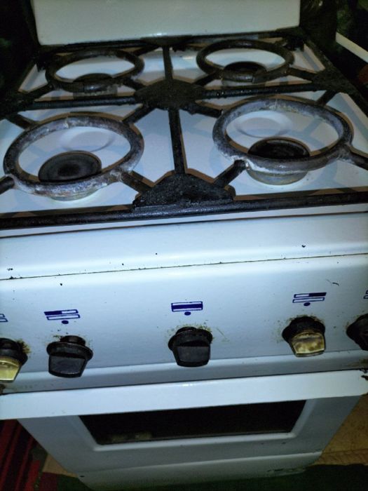 Газ плитаси сотилади