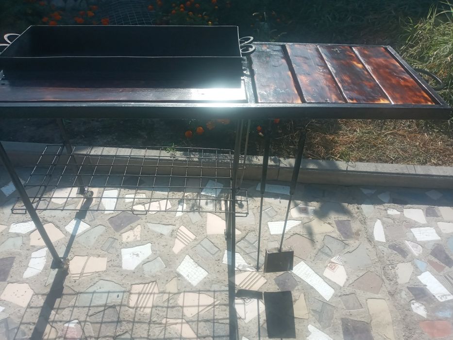 Продам мангал на колесах