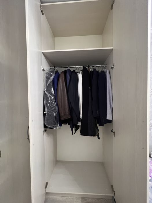 Продается угловой шкаф