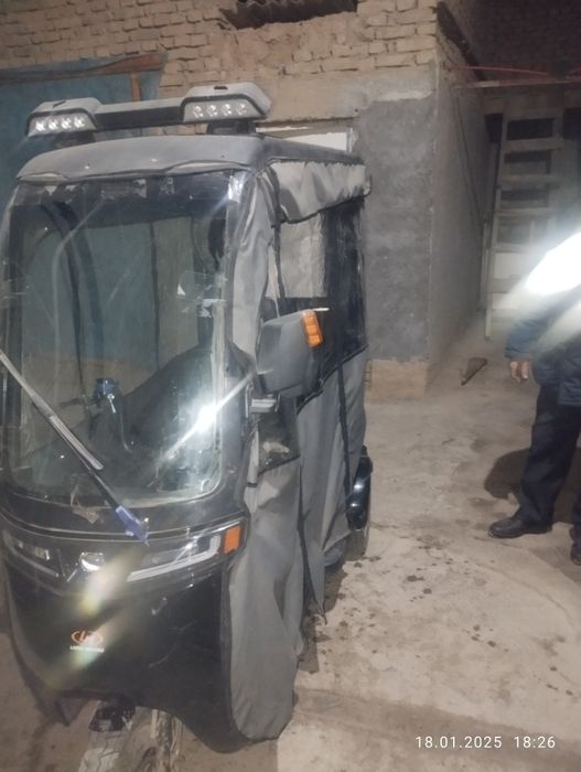 Трицикл сотилади