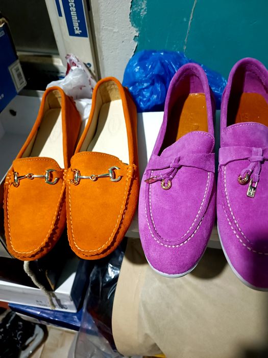 Женские кожаные обуви