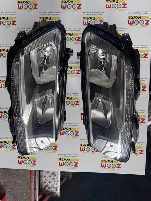 Far stanga dreapta halogen VW Tiguan 2016-2020