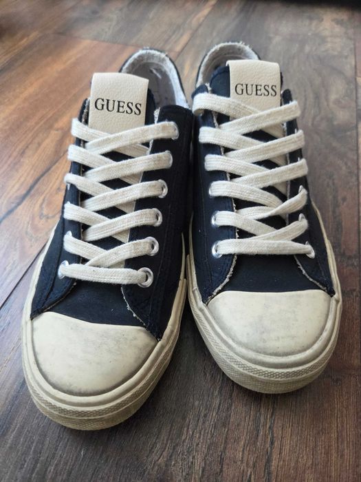 Кецове.    GUESS