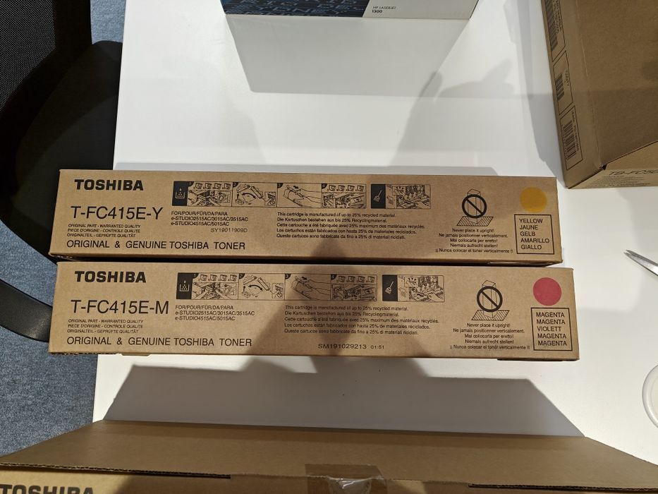Cartus toner original galben si Magenta si waste toner