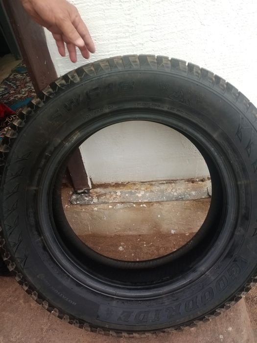 Продам зимние шыны