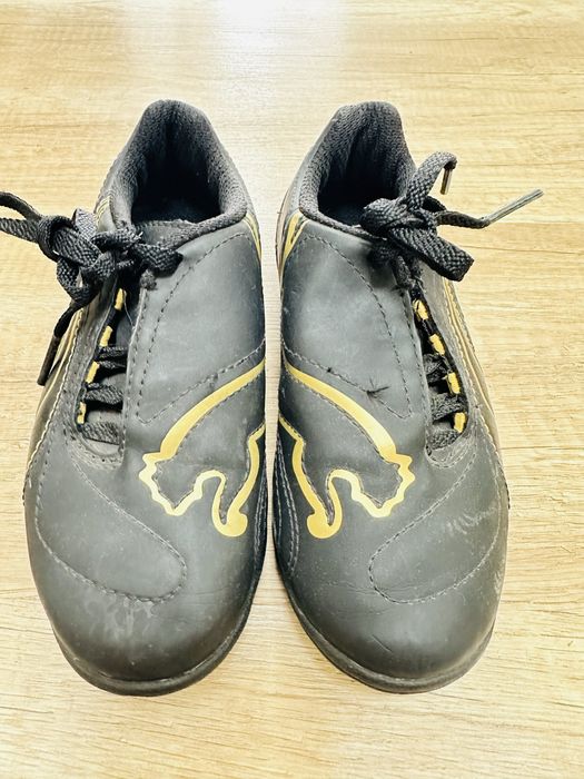 Детски футболни обувки umbro,puma