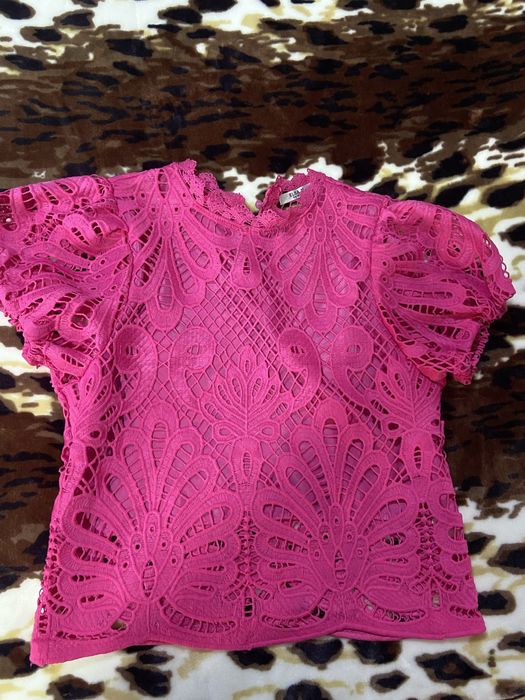 Дамска блуза от дантела