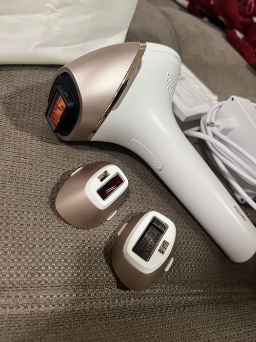 Епилатор Philips Lumea 9000