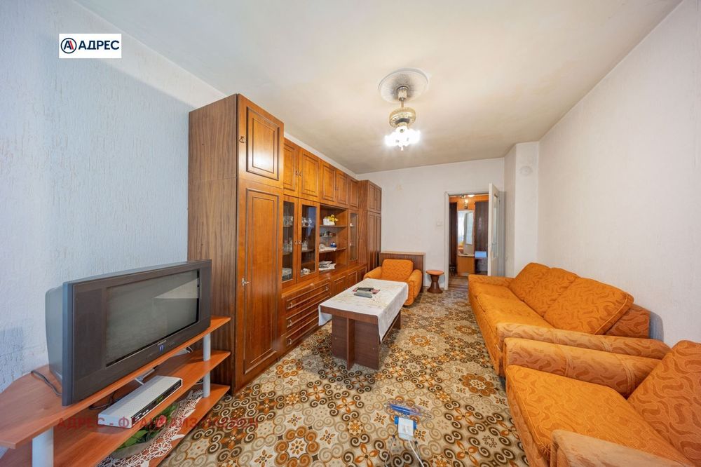 2-стаен в Плевен-9-ти квартал площ 62 цена 86000