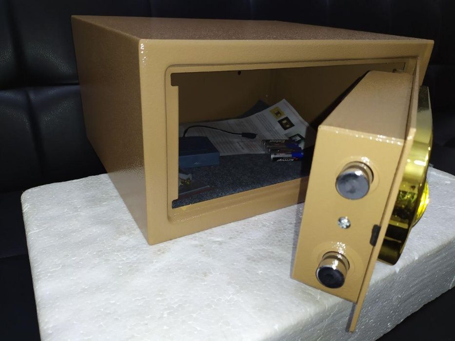 Сейфы 20EB с кодовыми замками, С ГАРАНТИЕЙ