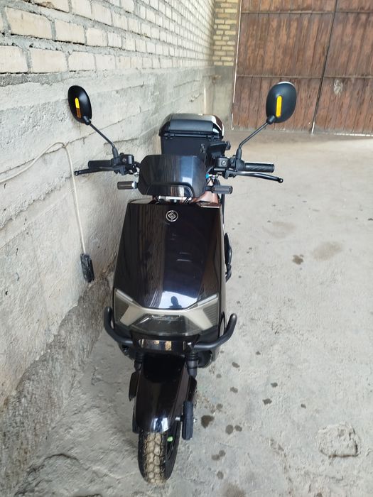 Skuter sotiladi kelishiladi