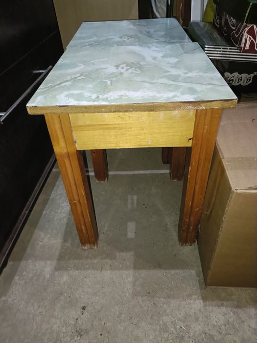 Продам Табуретки, стулья барные