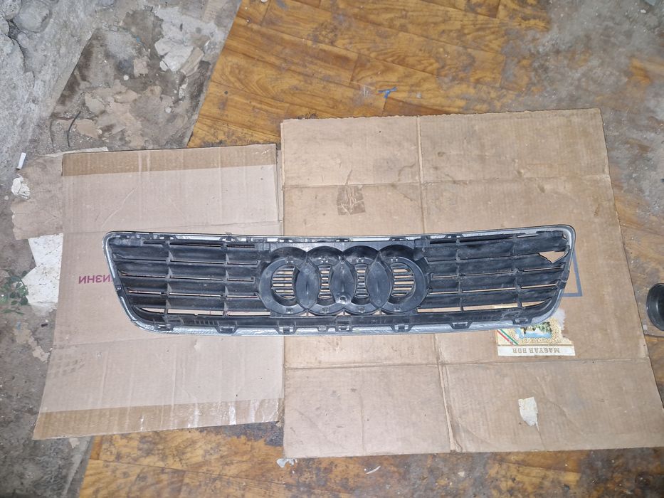 Решётка радиатора Audi