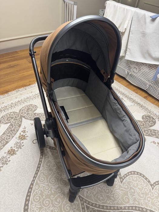 Детская коляска фирмы anex