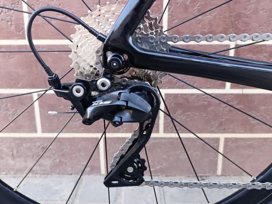 Продам шоссейный велосипед GIANT PROPEL