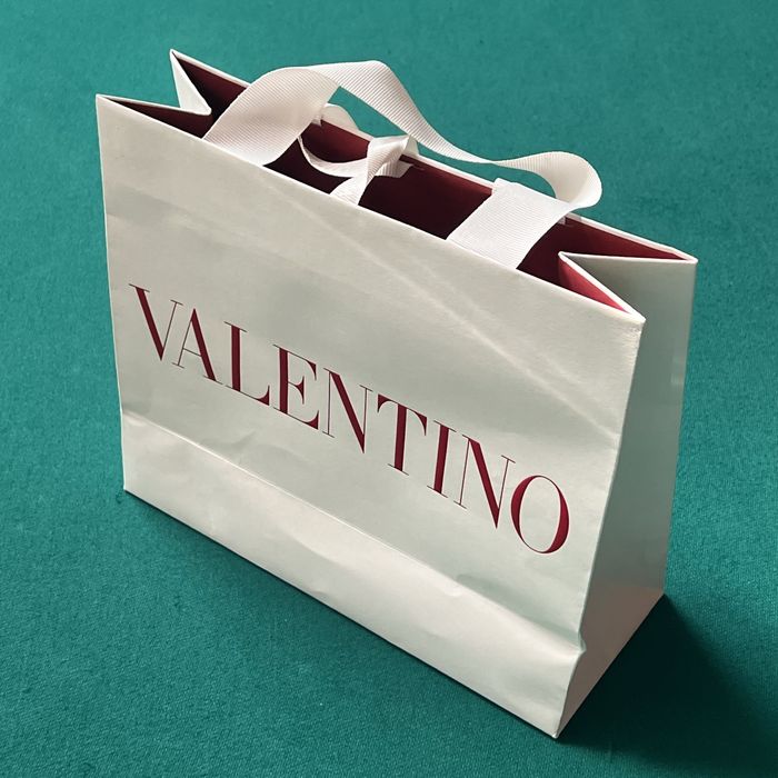 Оригинална гривна Valentino Garavani VLogo с кристали Swarovski®